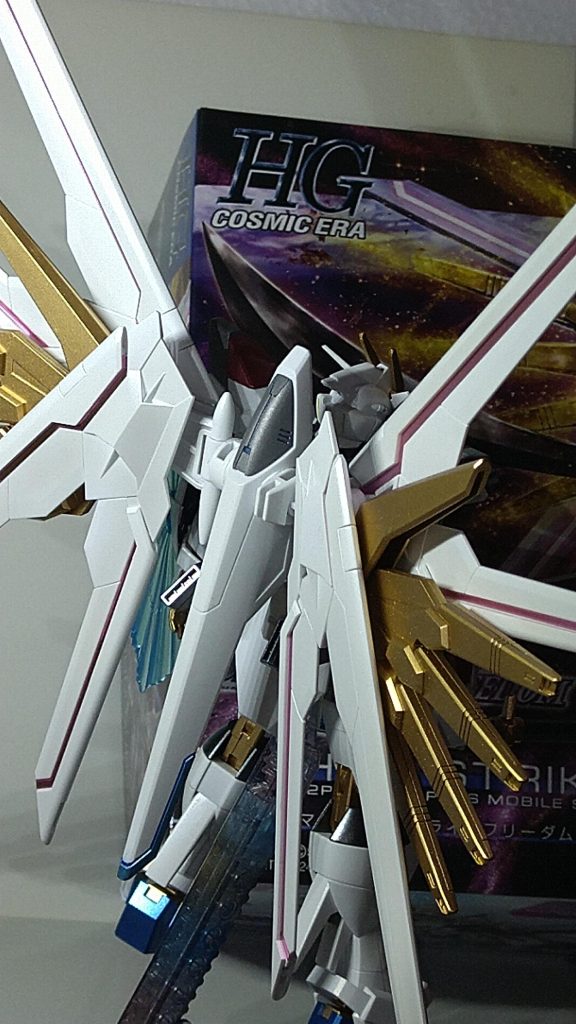 マイティーストライクフリーダムガンダム–4枚目/制作者：鈴木 英介