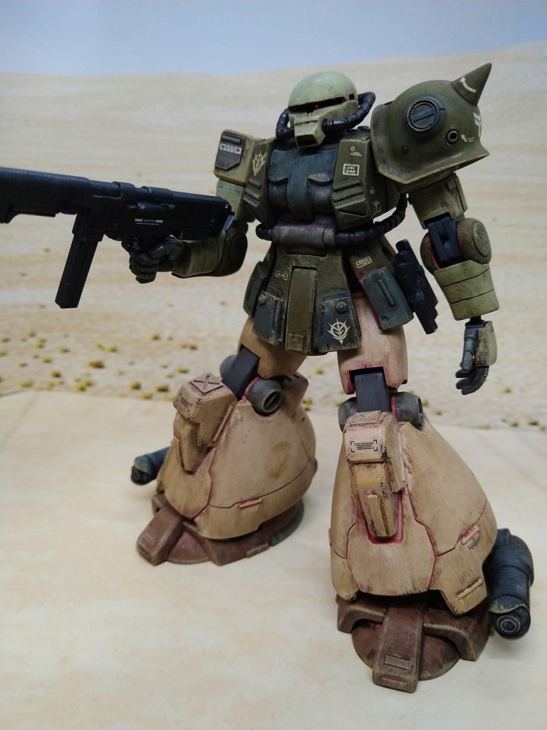 背景を変えて キット自体は2000年初期のため、今のキットと比べ可動はあまりしません(泣)