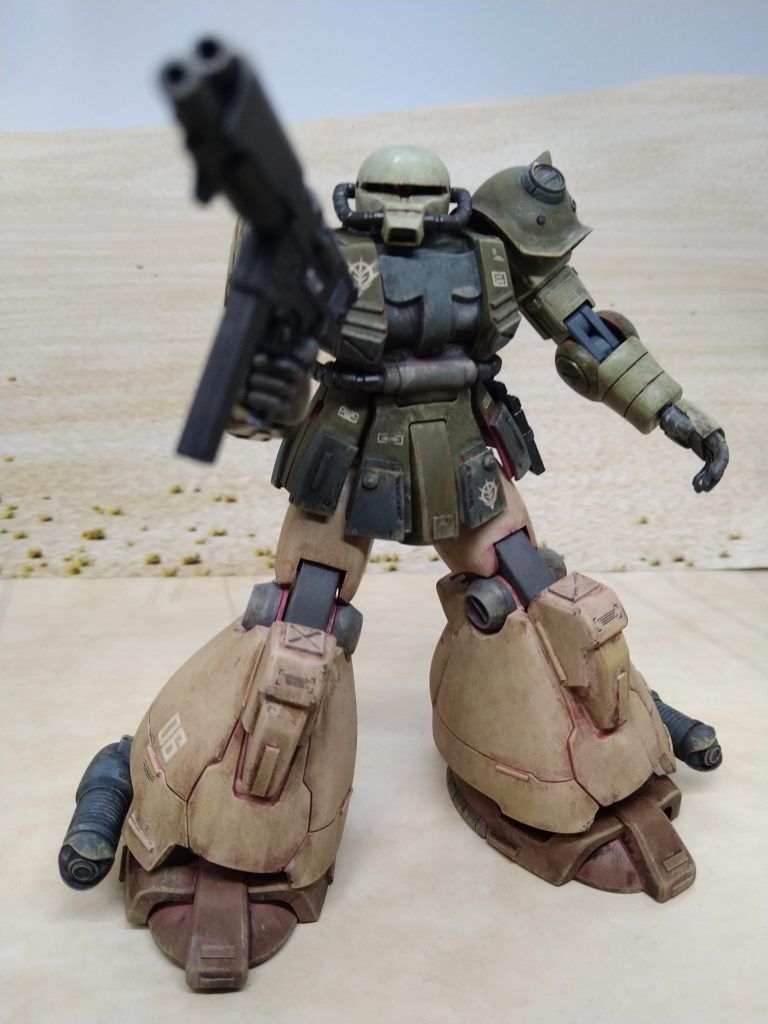 ウラキ少尉『 速い‼ 高機動型のMS-06Ⅱまでいるのか‼』