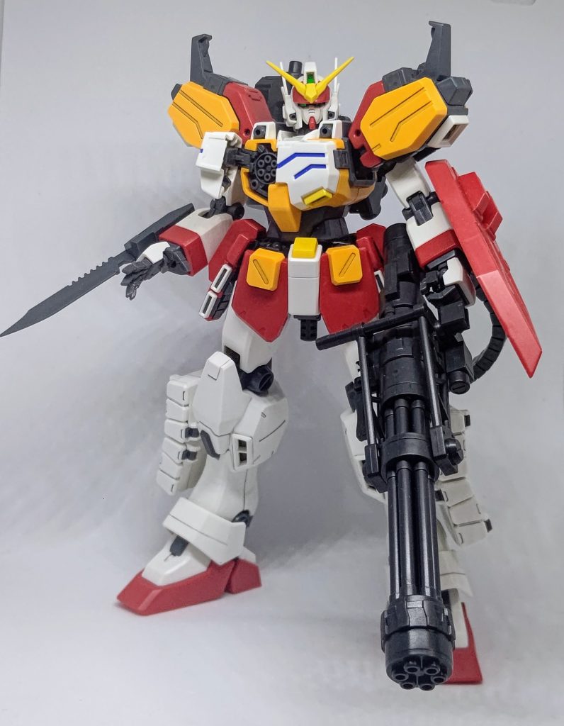 ほぼ素組みで、要所のみ墨入れしている。主に流し込みタイプのスミ入れペン(グレー)を使用。