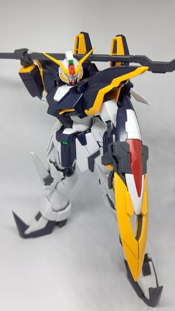 MGヘビーアームズと同様に、要所のスミ入れを実施したのみで、基本は素組みです。