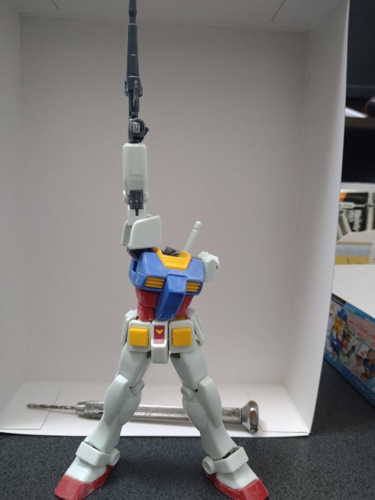 機体全体的にヤスリがけして丸みのあるボディにしてアニメ感もプラスしました✨