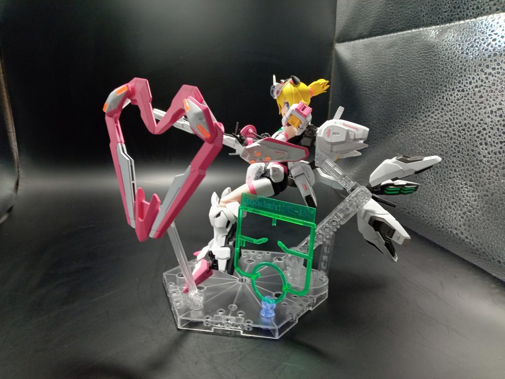 クリアランナーをネームプレートとして飾ってみました。写真ではわからないですが文字のところは色を塗ってます。