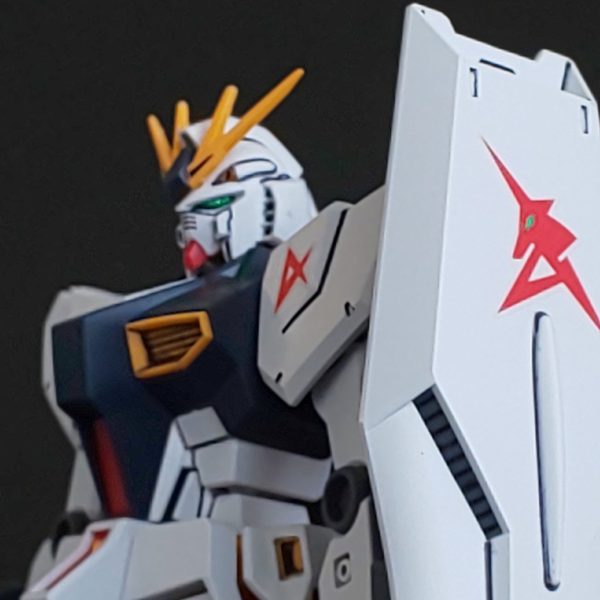 RX-93  ニューガンダム