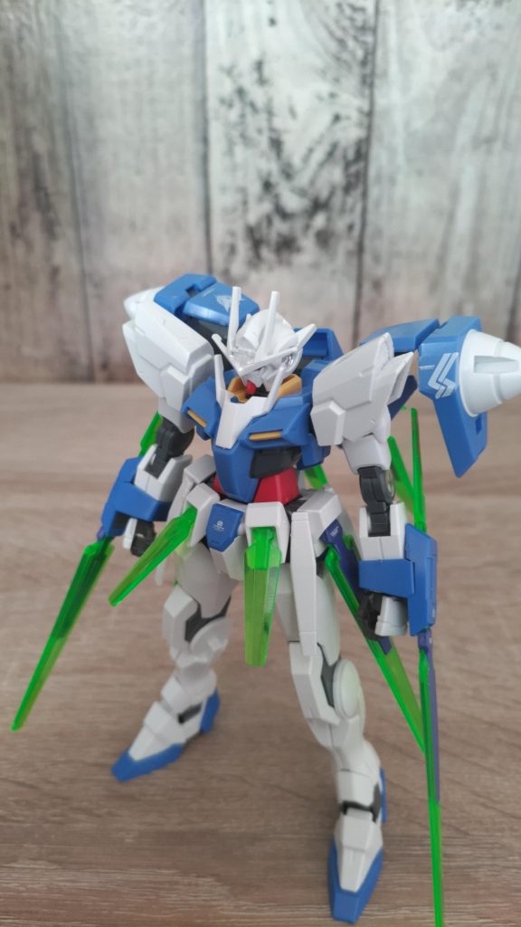 ダブルオーガンダムFXがAGEファイターと合体した姿。機体の性能が1.5倍ほど上がっている。