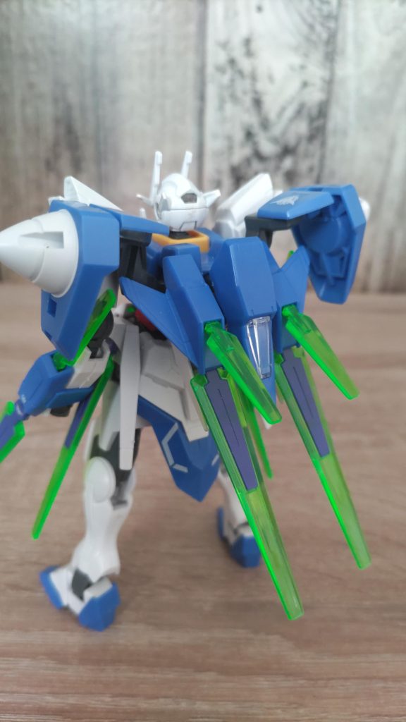 Cファンネルが8基から4基増えて12基になりました。自分にCファンネルを装備しながらトランザムライザー、粒子ワープが使えるように