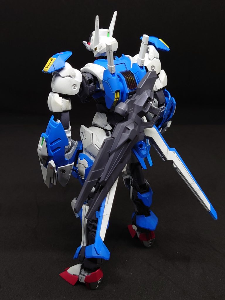 ガンダムエアリアル・パンクラチオンエアリアルを近接格闘特化に急遽仕様変更された姿、四肢のフレームの強化により脚部と腕部の  出力が上昇し近接格闘( 主に拳と蹴り)が強化され機動力とガンドアームによる柔軟かつ直感的な操作が可能になった。ガンビット自体は使用できるが常にビットオンの形態をとっている大型ガンビット「 ガンビットガントレット」が追加されさらに格闘特化に調整されたパーメットスコアを上げることにより更に格闘戦に磨きがかかり時に総合格闘の技やプロレス技などの武術が扱えるようになるパンクラチオンは古代ギリシャの格闘術を指す