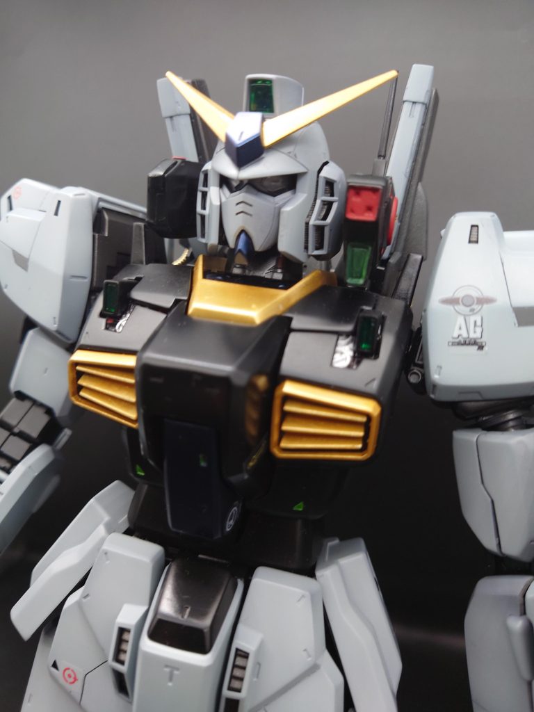 ガンダムマークII1/60サイズは大きさもパーツ数も多くて、作成がかなーりたいへんでした。途中 コロナに罹って中断してたのもあって、足掛け3ヶ月の超大作になりましたわ(汗)