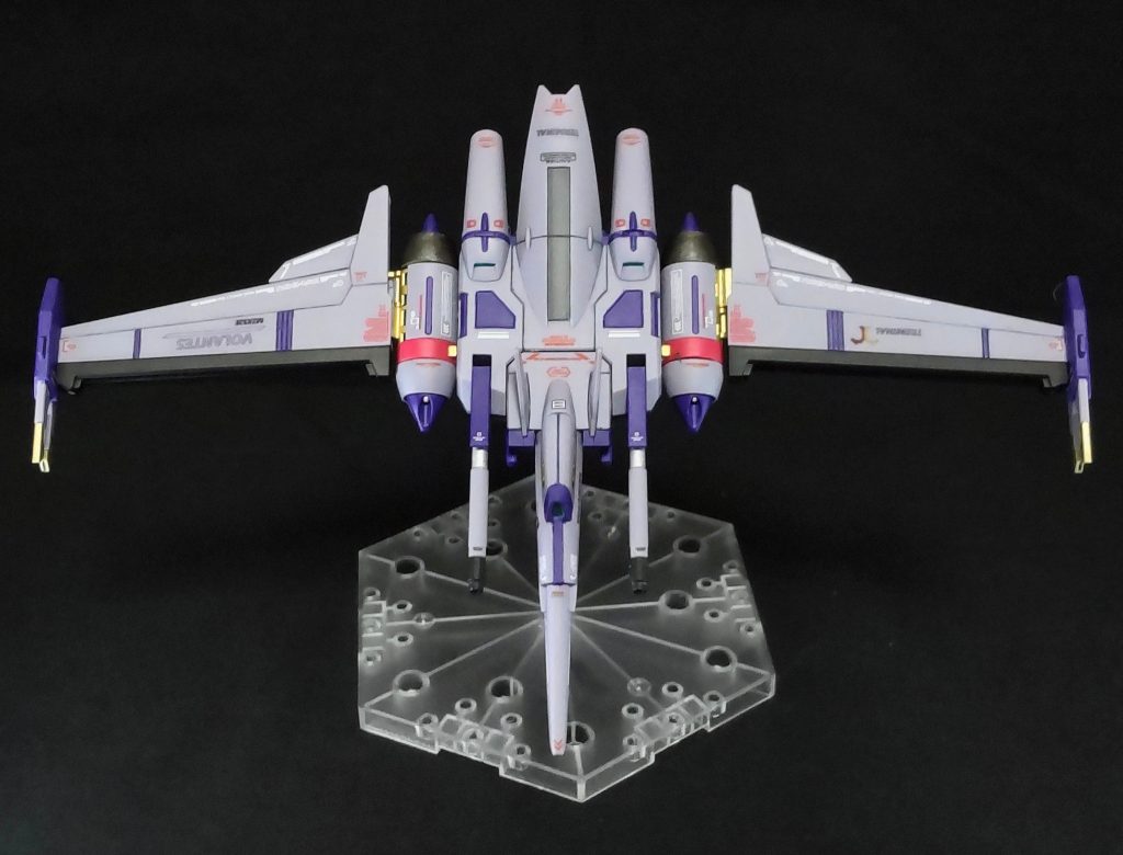 上から、配色はミーティアを意識にしてみました。グレーの色が濃いのでパープルで配色しました😄、部分塗装の簡単フィニッシュ。