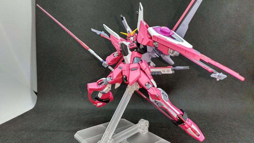 インジャ弐式といえばこれ、ズゴックパカーンからの決めポーズ。そしてパケ絵再現。