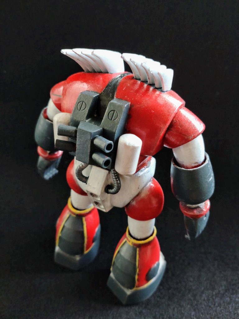 好きなバックパックのデザイン。頭部のカッターの接着がゲキムズです。