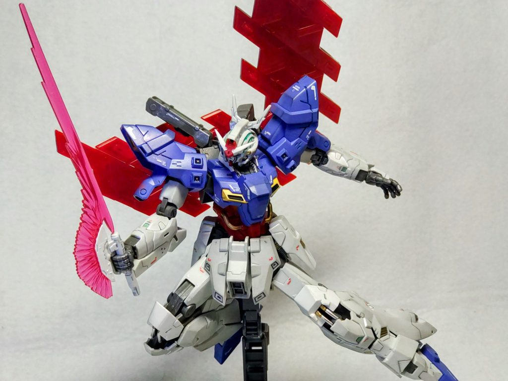 エッジをうっすら鉛筆で強調してます。半光沢トップコート仕上げですがサイコプレートだけは光沢仕上げです。