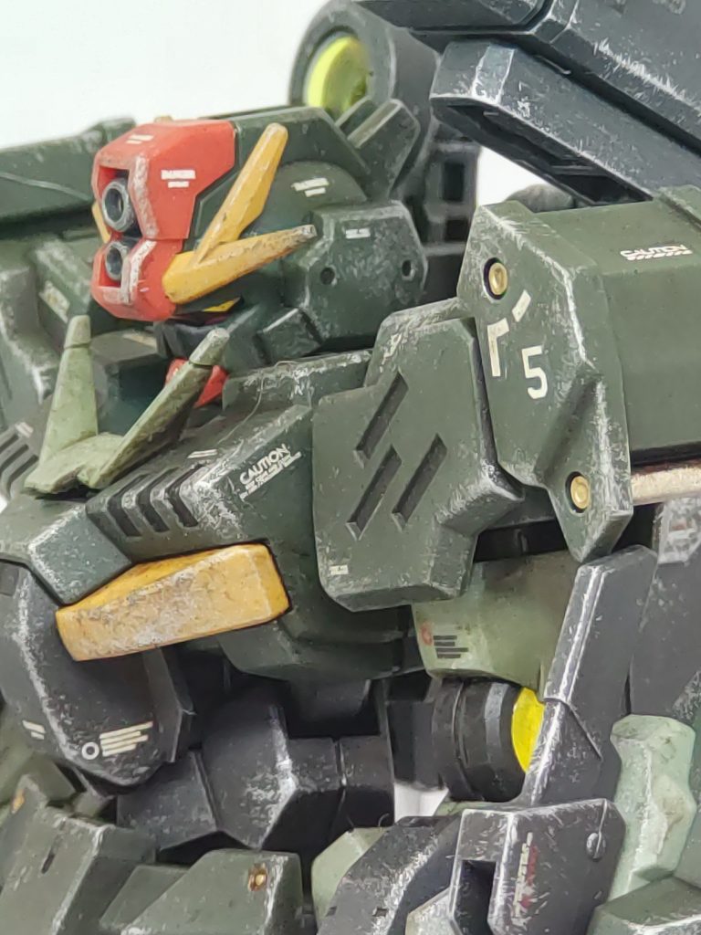 アップで。ドライブラシ強すぎたか。