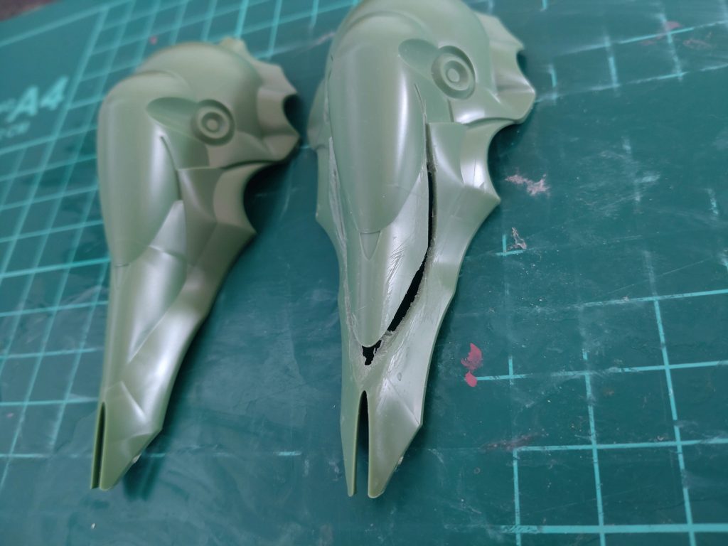 バインダーの開口チャレンジ　みなさんがやられている可動式とか夢の加工ですので半開きアレンジという事で初めてのメス入れ