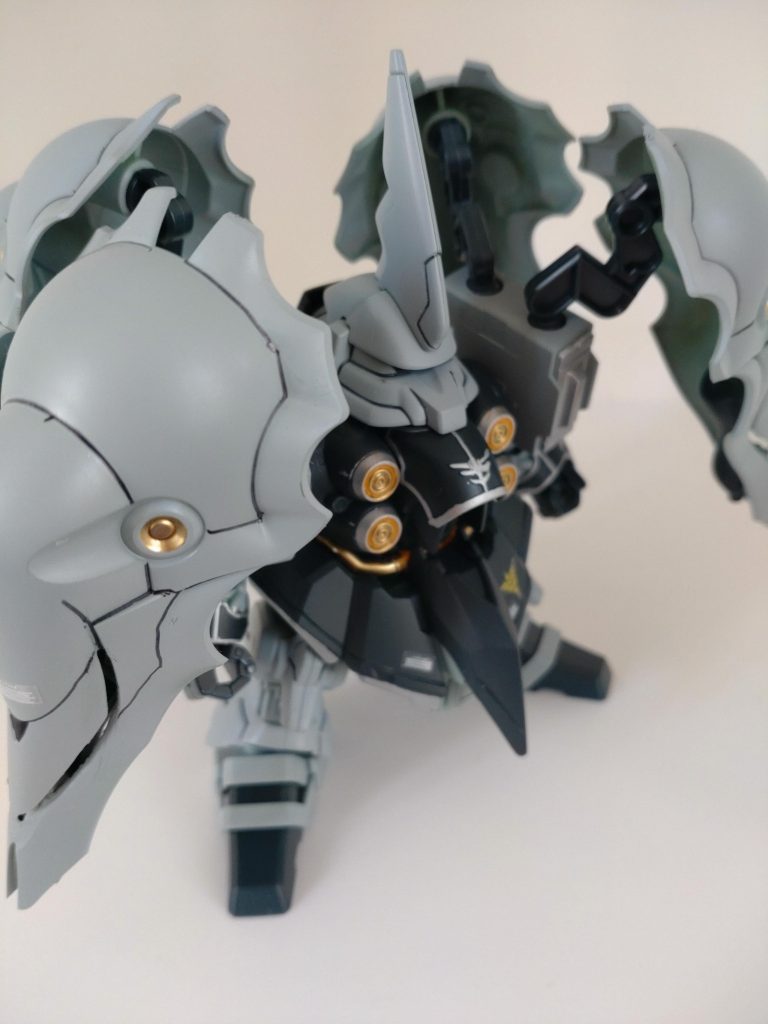 ほとんどしないスジボリとスミ入れにチャレンジ　エングレービングもガンマカで塗り塗り　予想通りはみ出し（泣）