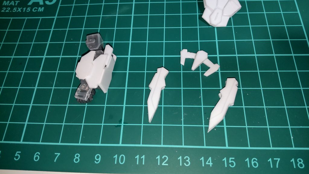 シールド。アンカーの再現は悩んだけど連ザⅡでお世話になったので再現することにしました( ゲーマーの義務)。