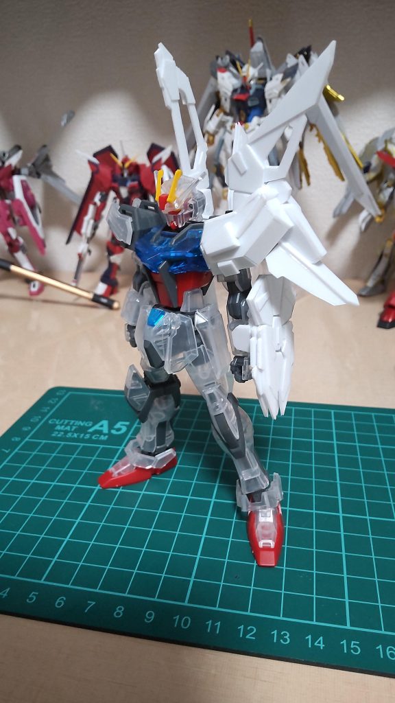 肩&ブーメラン。ここ組むのは難しかったです。くそぅ、ウエポンセットさえ買えていれば...ww