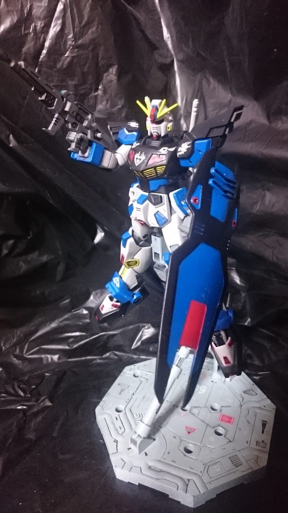 実はこのキットを作るのは二回目で、前ty食ったときに納得のいかない出来だったのでリベンジで完成させました。