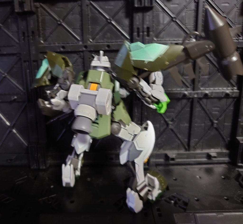 グレイズストライカー–4枚目/制作者：アレス