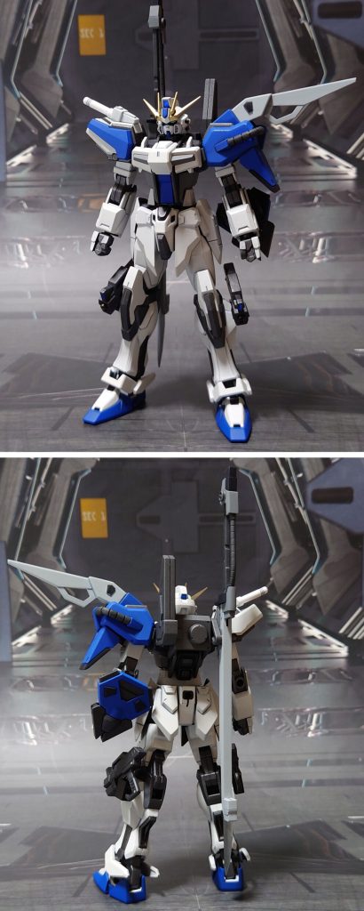 ソードビルドストライクエクシードギャラクシーk。ソードストライカーに加え、下記の装備を追加。・右肩にビームサーベル&ラック・脚にビームピストル&ラックちなみに、ソードストライク用シールド裏の、前腕を通す部分は、エクシードギャラクシーの前腕にはサイズが合いませんでした。