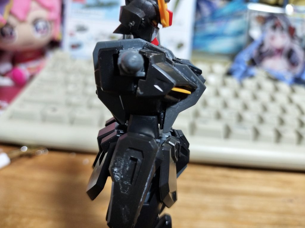 横から見たら隙間が_(┐「ε:)_まあ黒いからわかりにくい?