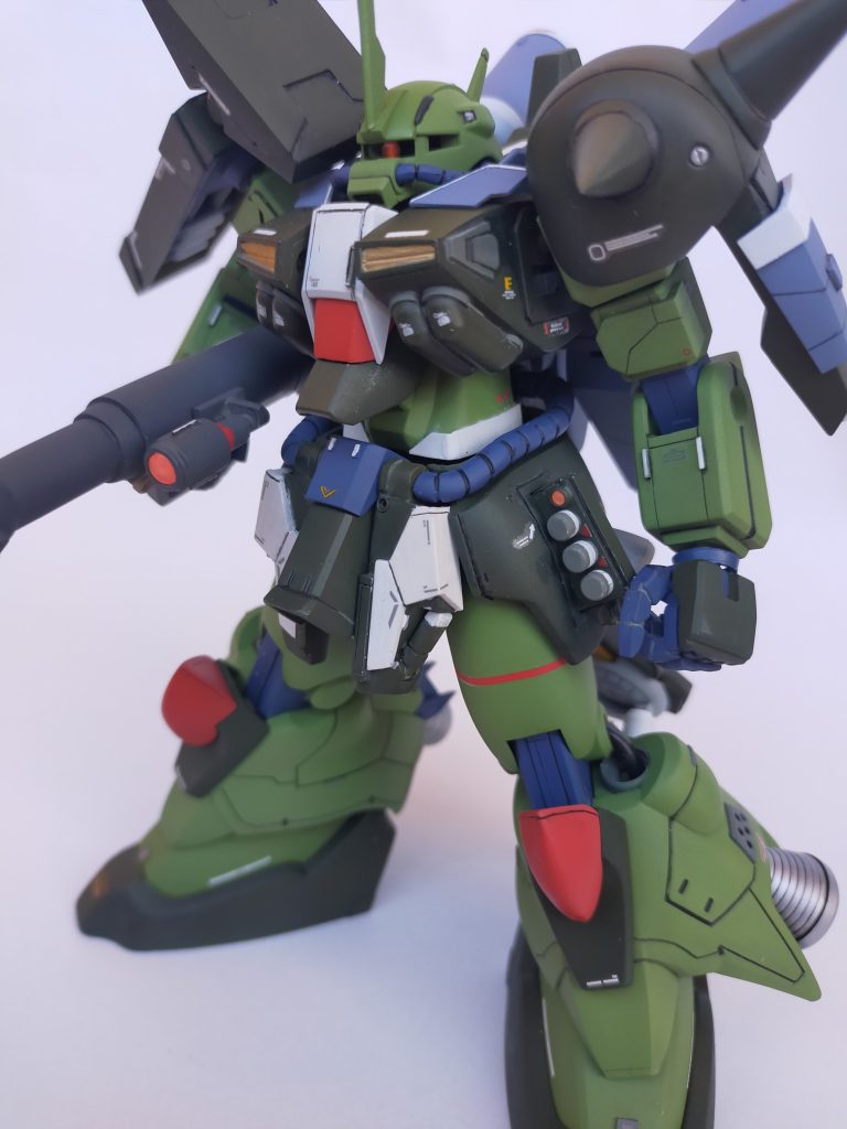 ザクIII改はキットが大味な分ディテールアップが本当に楽しいです。化粧して化けるタイプ。