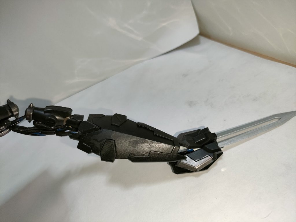 第3のアンノウンモビルアーマー(ブラックナイト・スコードロン)–5枚目/制作者：バロン・クロカゲ