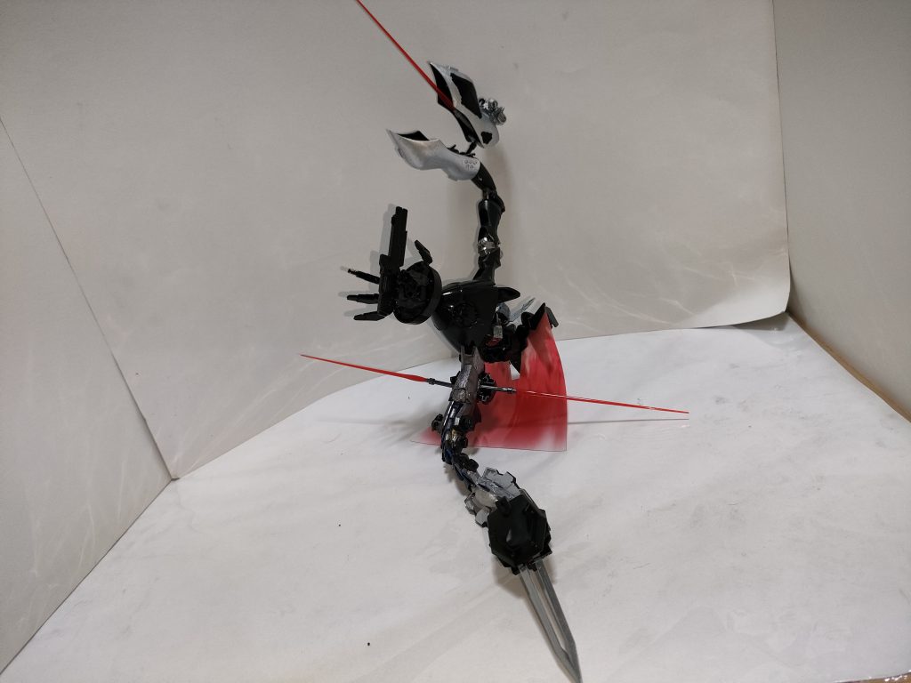 第3のアンノウンモビルアーマー(ブラックナイト・スコードロン)–6枚目/制作者：バロン・クロカゲ