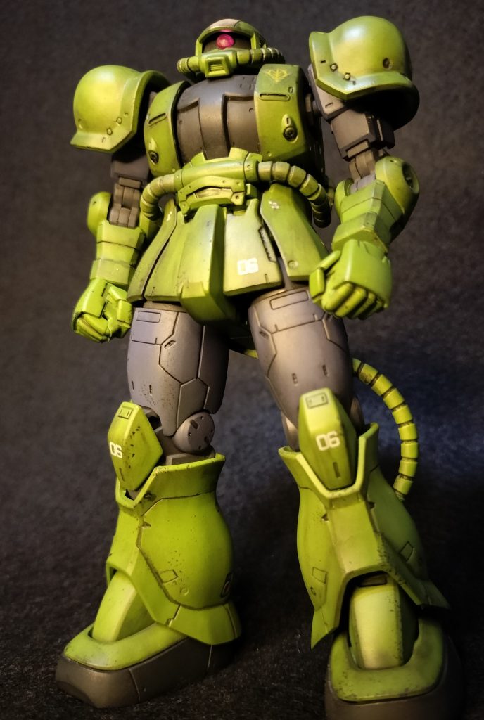 ガデムスペシャルの元になったザクⅡA型。特徴は、両肩がスパイクなしアーマー、設定どおり塗り分けました。配色が旧ザクに近いので前作の旧ザクと同じくオリジンカラーで仕上げてます。