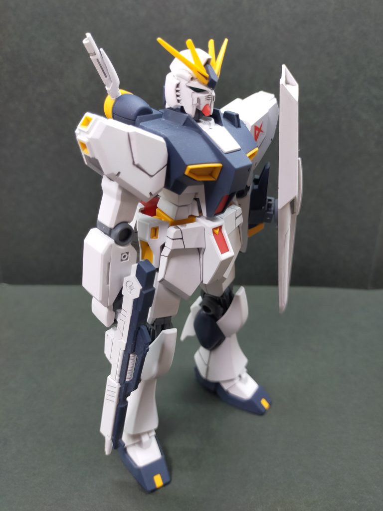 EG νガンダム–4枚目/制作者：キース