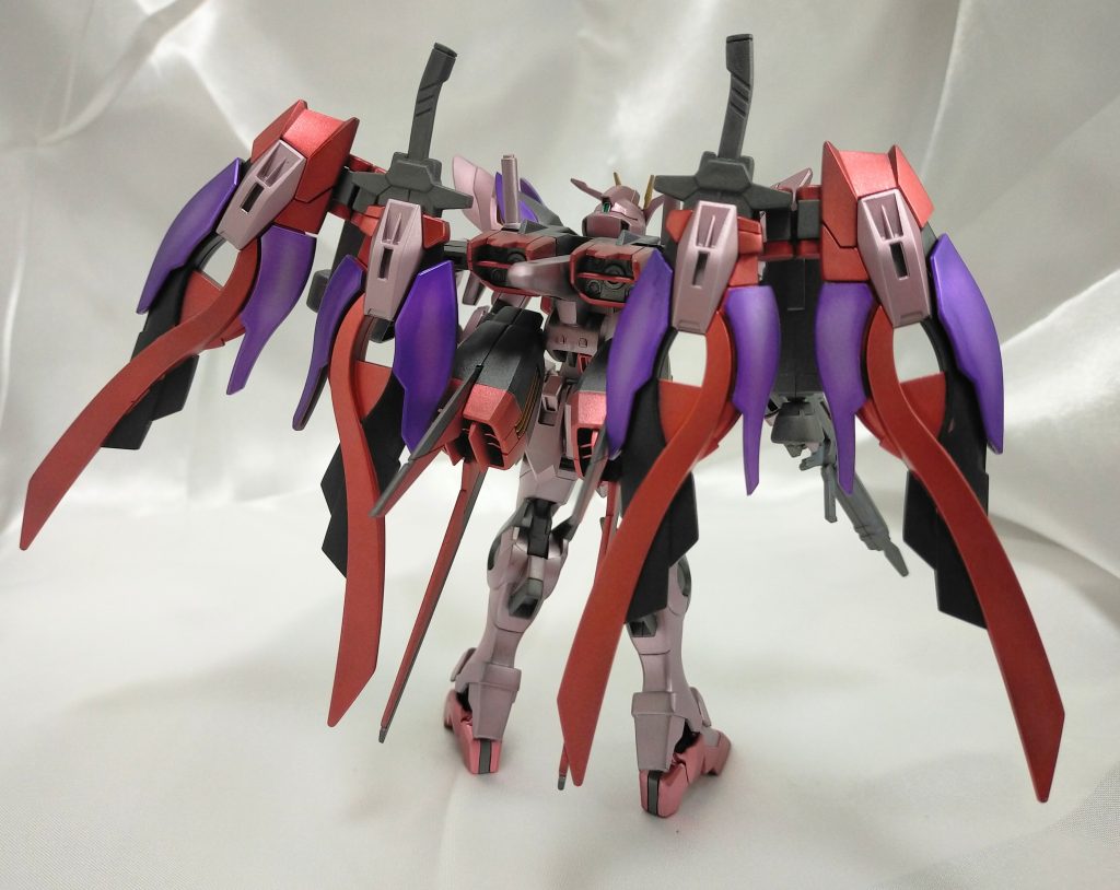 OPPセットのエールストライカーは、羽の接続がCジョイントなので、ウイングゼロのバックパックがちょい改修でピッタリフィットしますので、ギミックがほぼ生きてます。