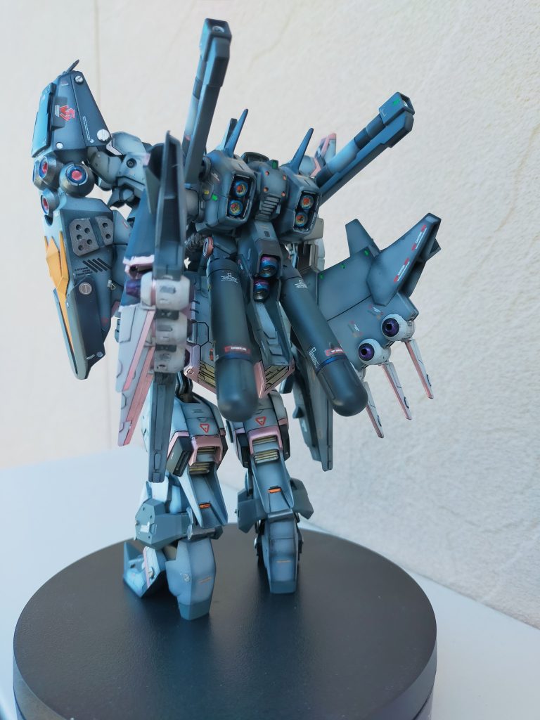 バーニア等は一度切り出し、再度貼り付けました。