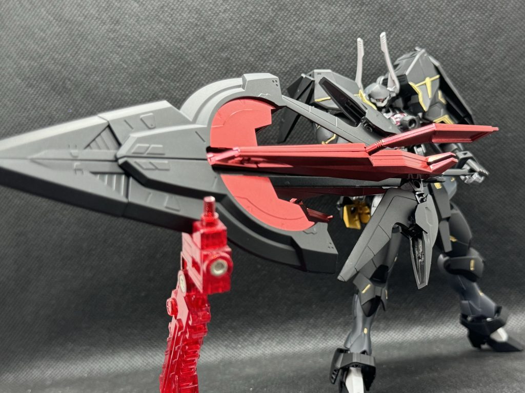 全ての装備をアロンダイトに集めた超大剣アロンダイトラグナロクで敵を叩き切る