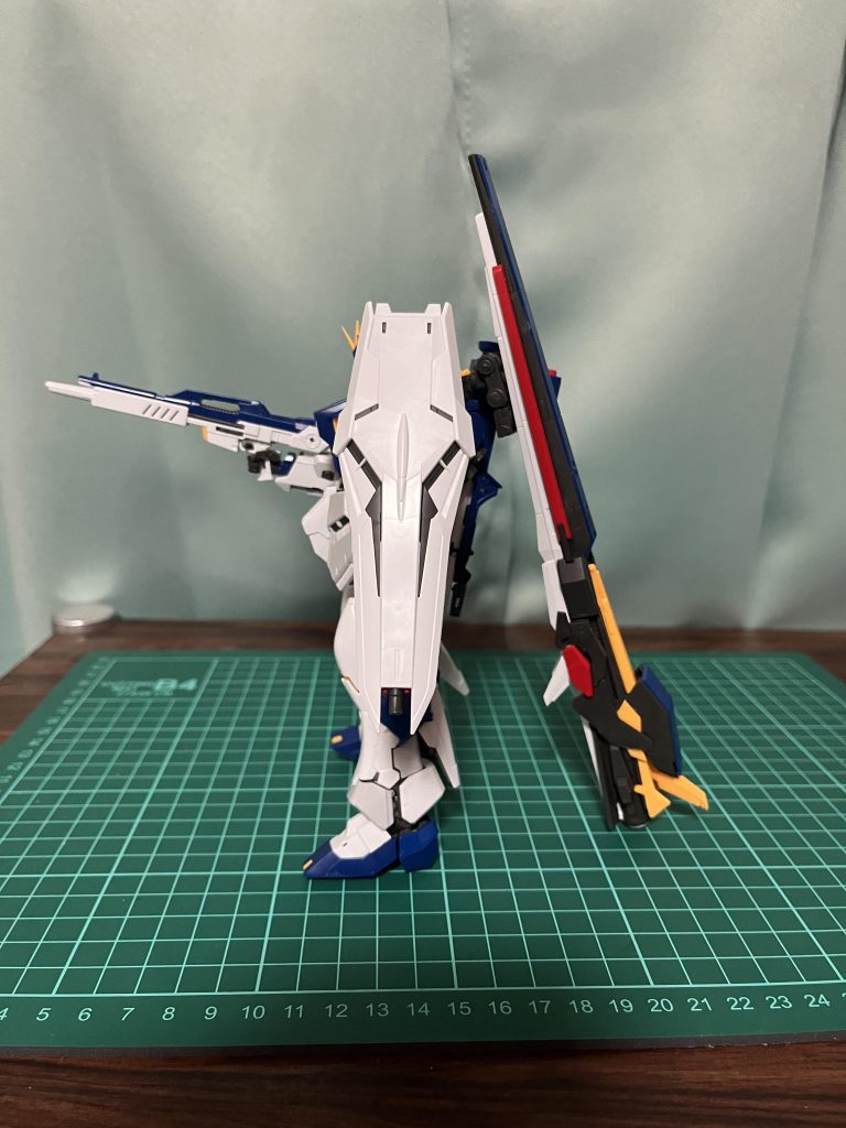 ニューガンダムff–4枚目/制作者：アッキー