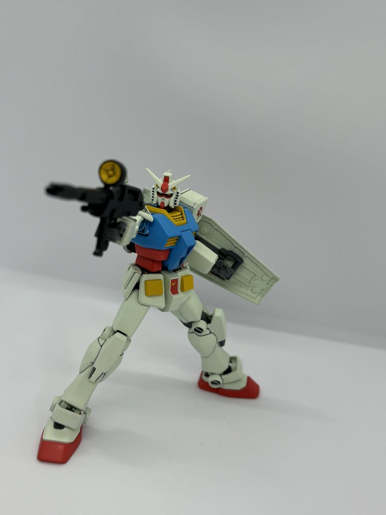 以下ポージング可動範囲も広くてよく動いてくれます。