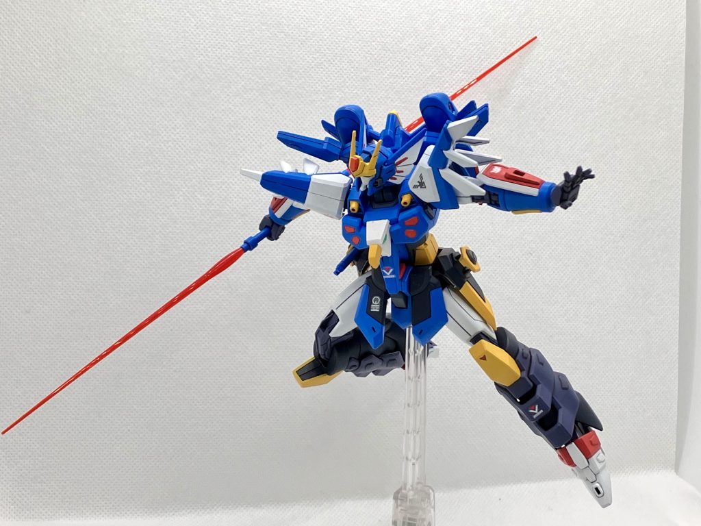 空から鋭い攻撃を繰り出す