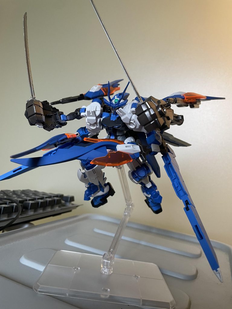 近接戦闘をテーマに自分なりに考えこういう形になりました。