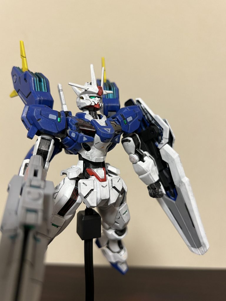 付属のシールと、100均で購入したシールを貼ってます。