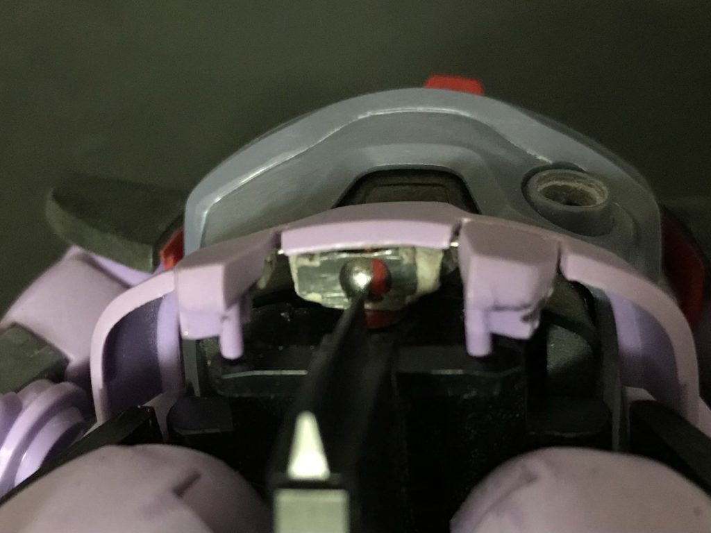 ボールジョイントを仕込んでいます