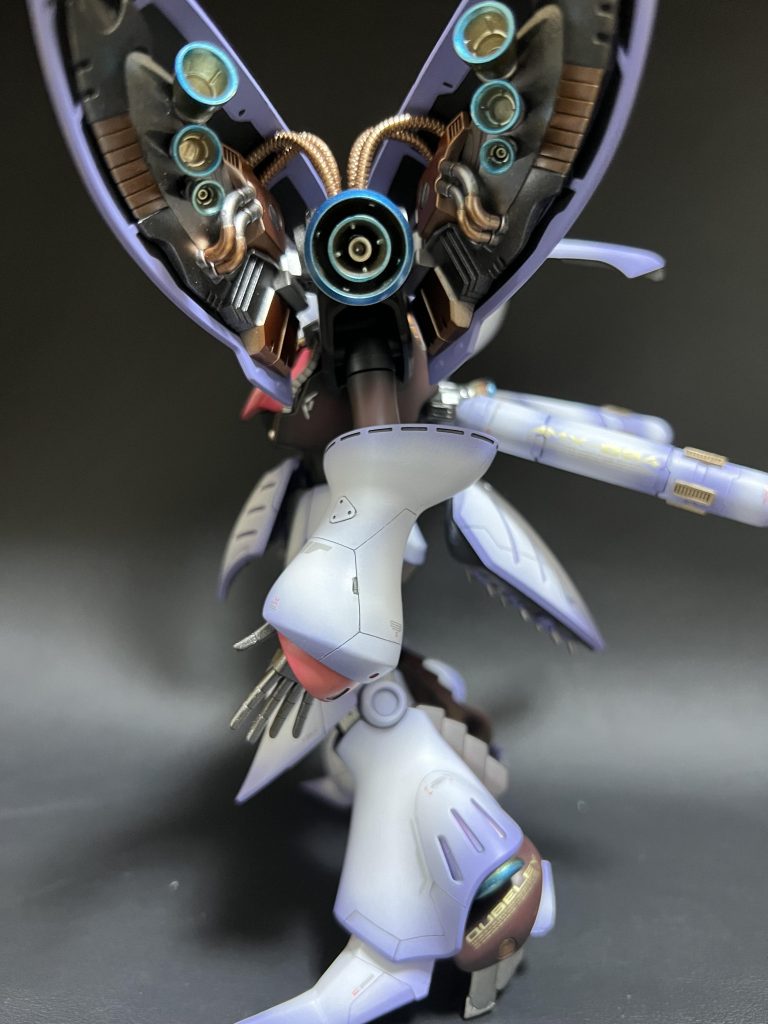 バインダーの中はスラスターもりもりで