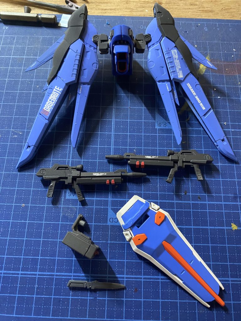 武装類。バックパックはストライクガンダムSPECⅡのデスティニーシルエットとして。