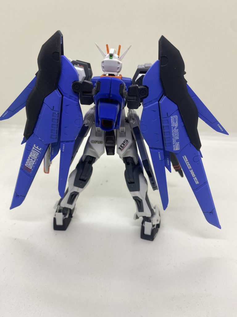 バックパックはRGデスティニーのものを。