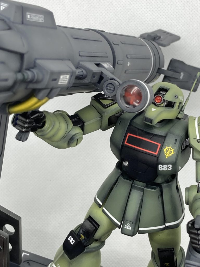 スキウレ塗装本体    グレーバイオレットボール   MSディープグリーン+ブラック+オリーブドラブシルバー部 メタルクロームの上からクリアブラックゴールド部 スターブライトブラスザクⅠ頭部 塗装MSグリーン+イエローいつもの充電式エアブラシで塗装しています各部塗装後全体にトップコートのつや消しで調整しています