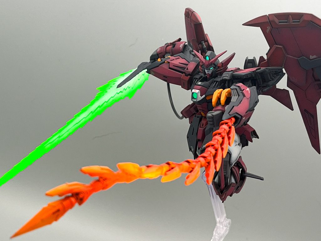 ▲アクションポーズ。射撃武器を持たないが故に、猛スピードで敵に肉薄し襲いかかる姿が印象強く残っています。