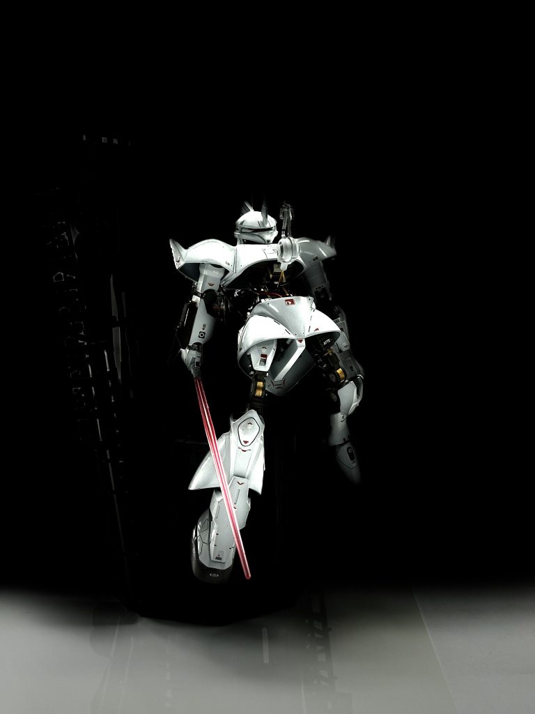 「今のお前たちには見えないものが私には見える。ここでは時間さえ輝いて見える。どんな絶望の中にも希望は生まれる。お前は光だ。悲しみすら糧として道を照らせ。