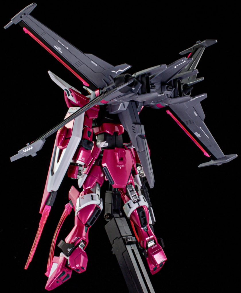 色分けをやめてデカールで密度を高めたフォランテス。ステルスイメージで単色に。