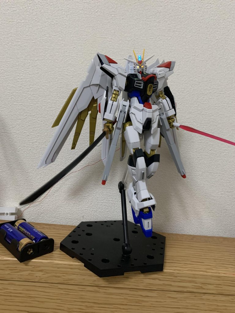HG マイティーストライクフリーダムガンダム LED–3枚目/制作者：mode1er