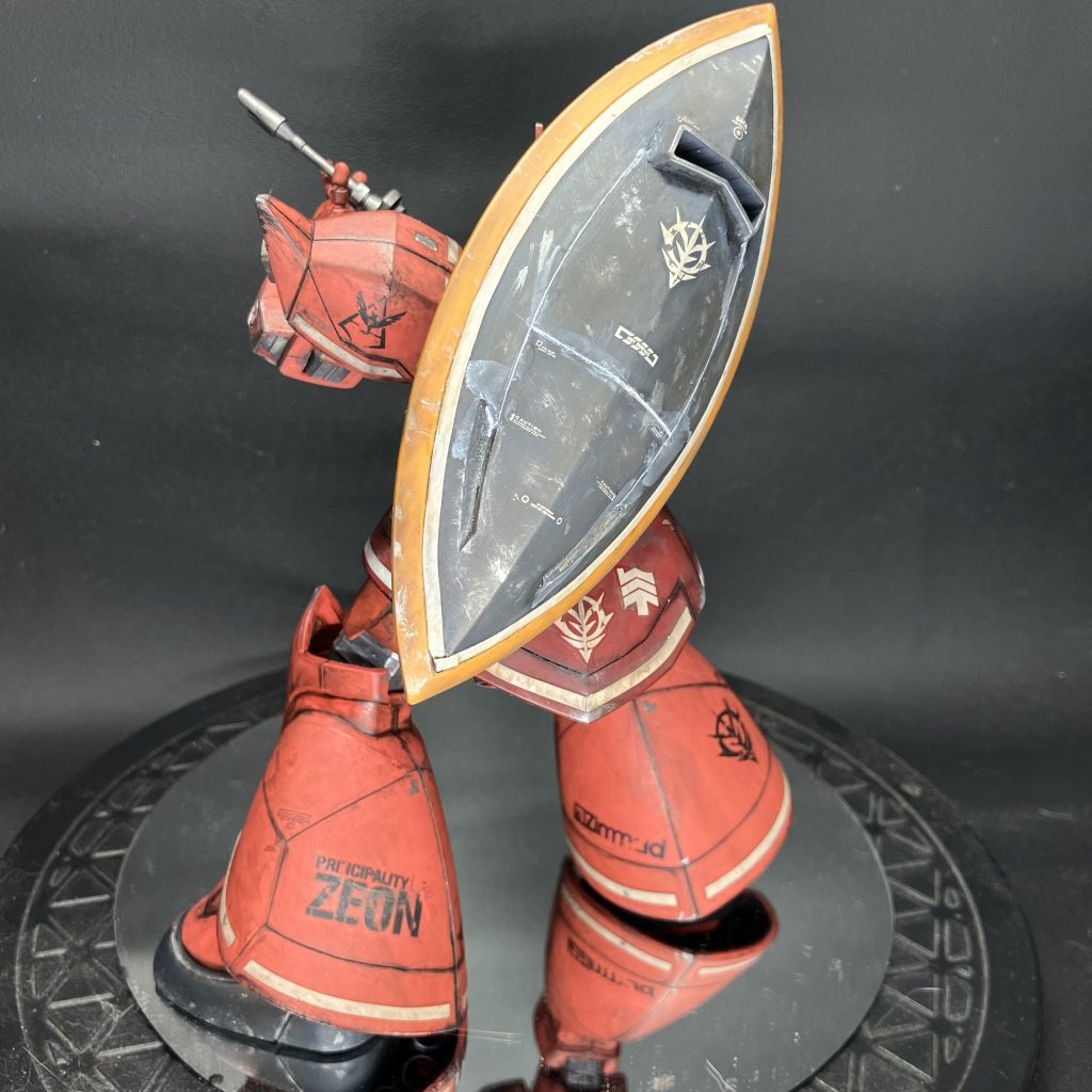 シャア専用ゲルググ HGUC 1/144–3枚目/制作者：ＨＨ