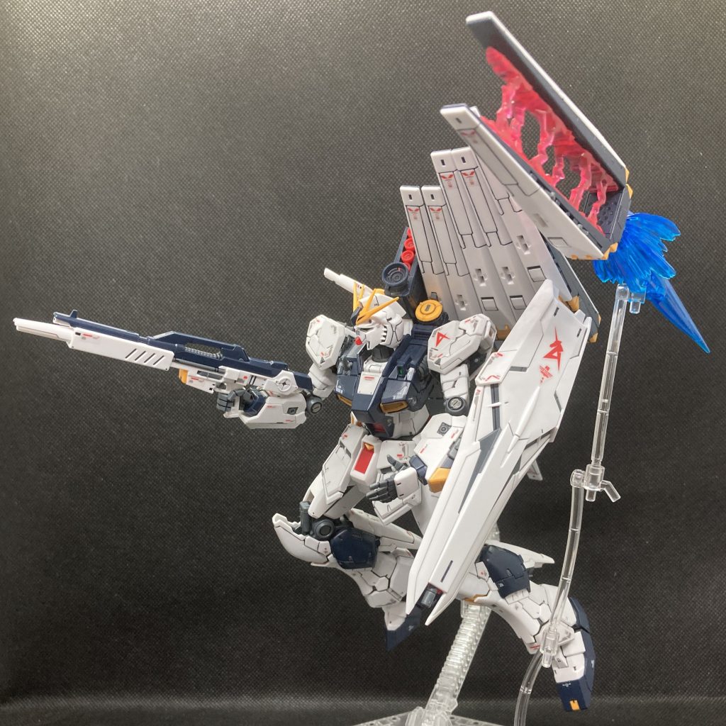 フィンファンネルエフェクトHi-ν用ですがνガンダムでも使用可能。