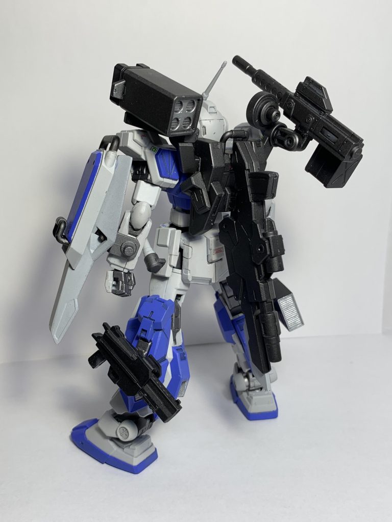 全装備状態の前と後ろです